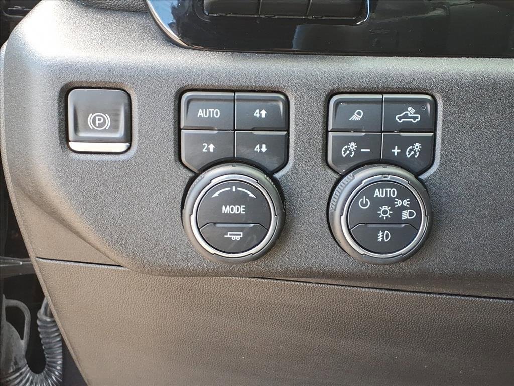 Certified 2023 Chevrolet Silverado 1500 High Country w/ Technology Package image 22