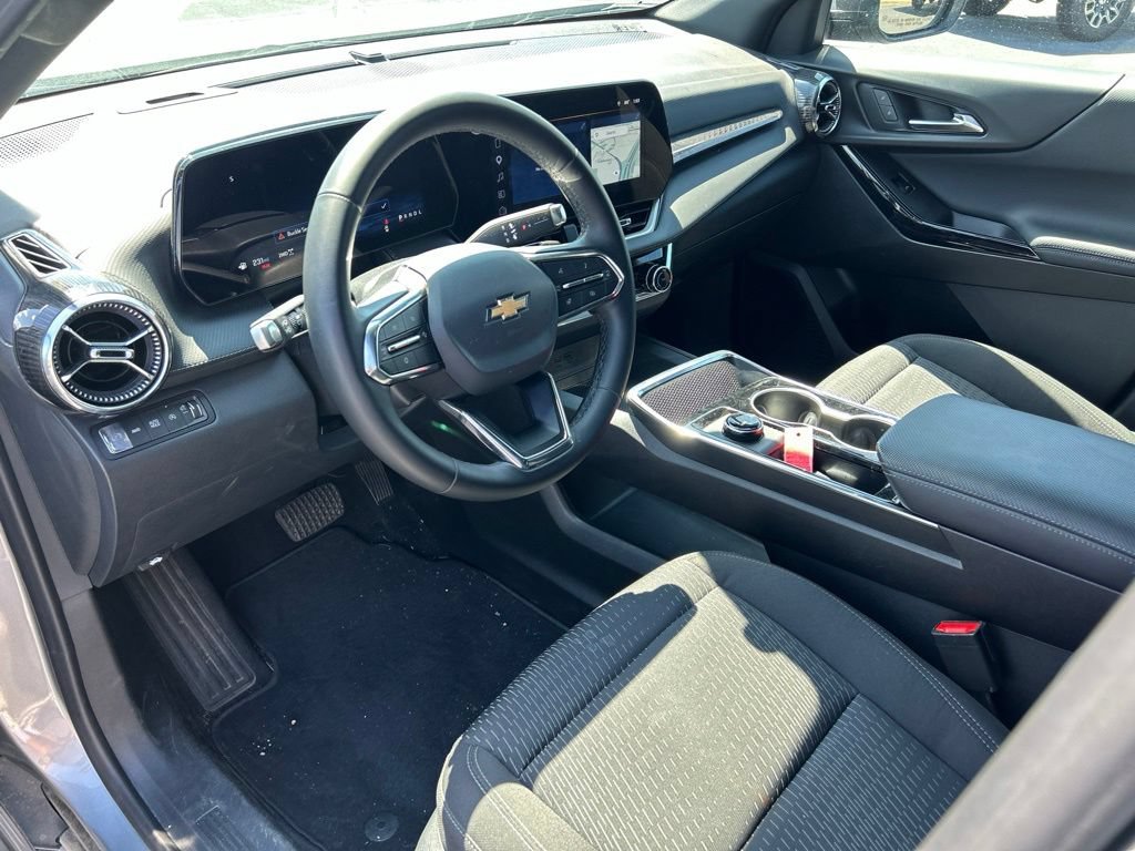 Used 2026 Chevrolet Equinox LT AWD/4WD image 18