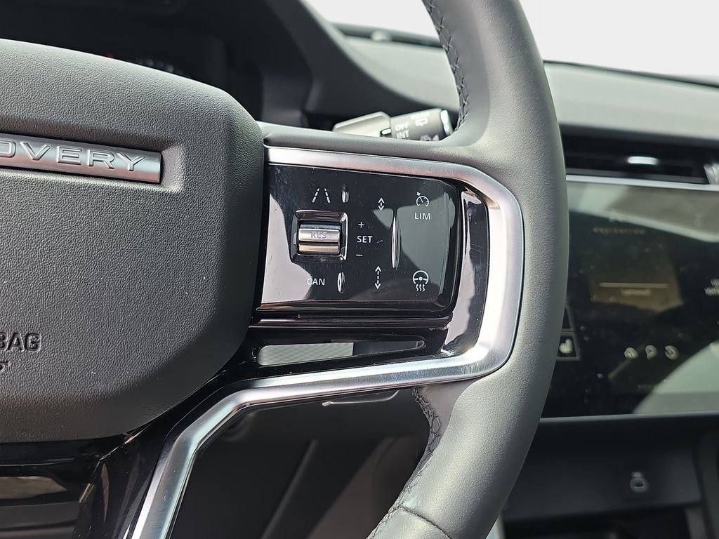 Certified 2024 Land Rover Discovery Sport Dynamic SE AWD/4WD image 17
