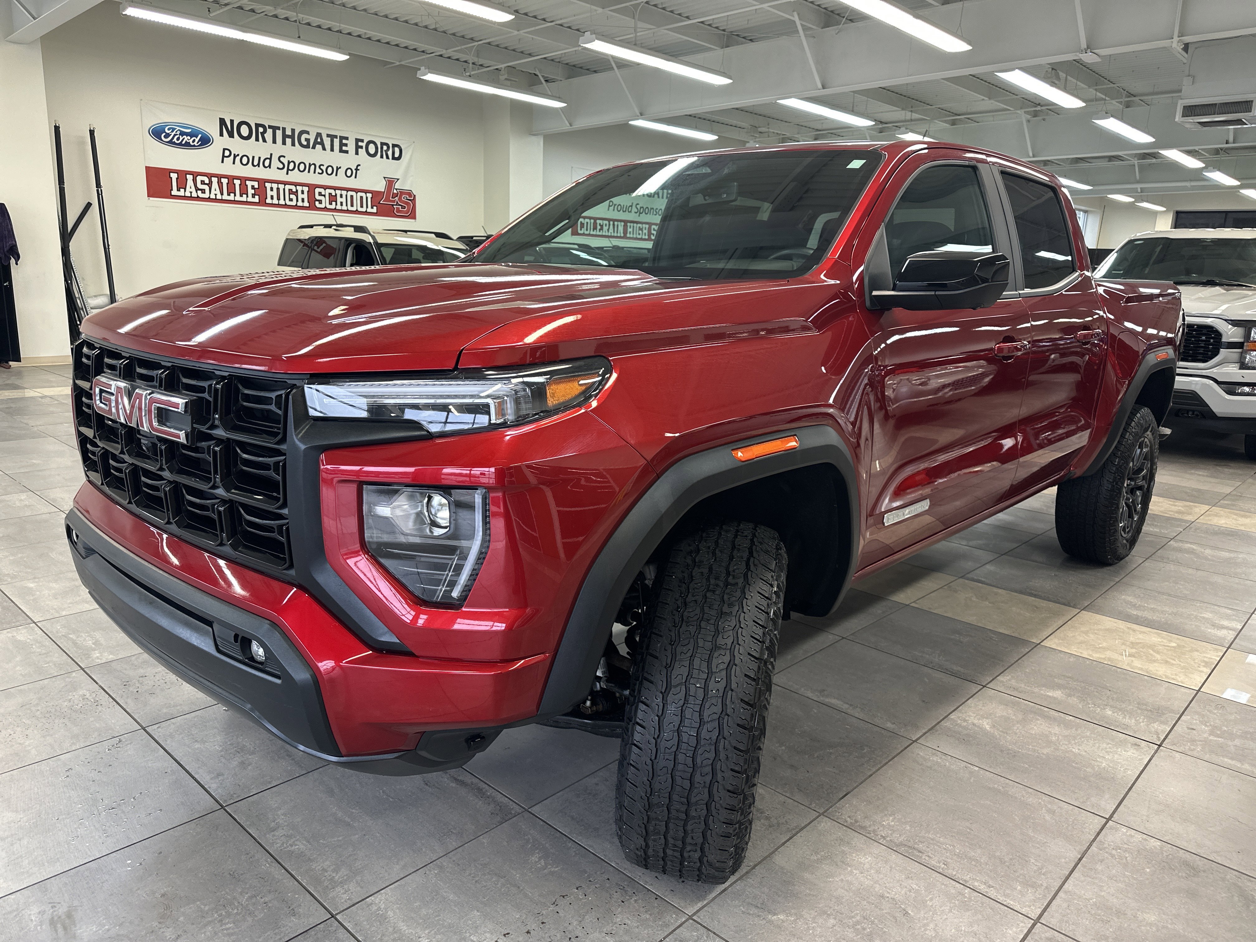 Used 2023 GMC Canyon Elevation w/ Convenience Package image 17