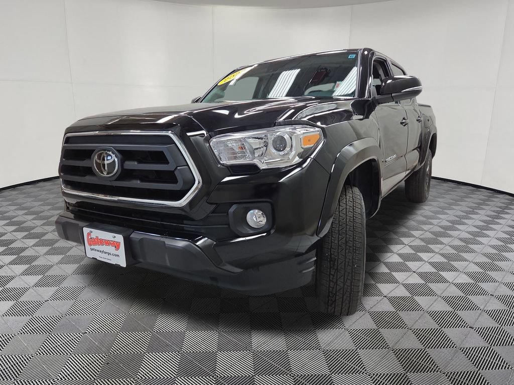 Used 2023 Toyota Tacoma SR5 AWD/4WD image 7