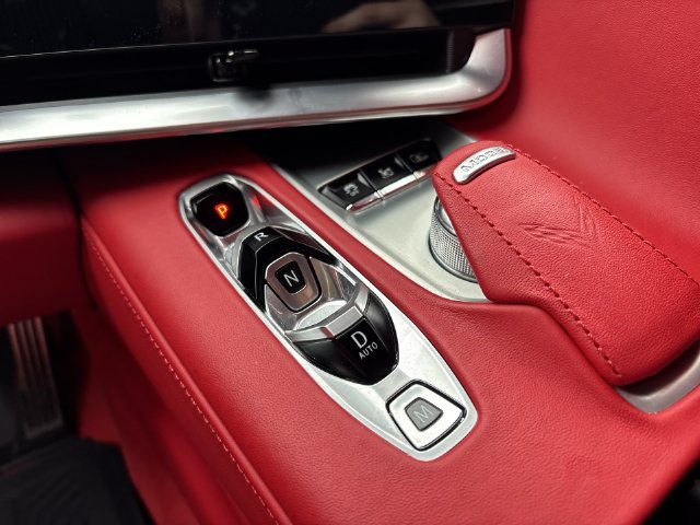 Used 2024 Chevrolet Corvette Z06 RWD image 20