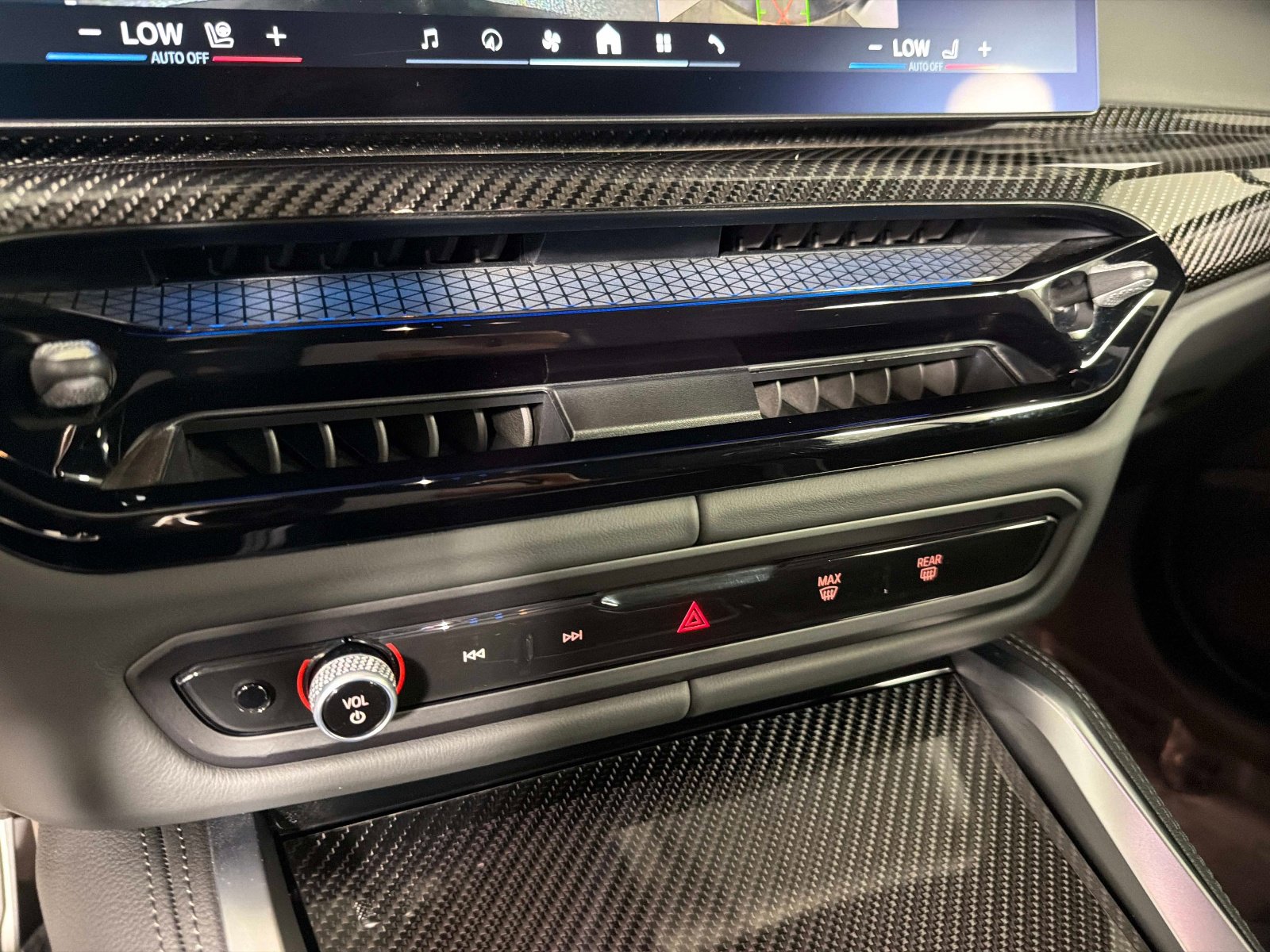 Used 2025 BMW M4 xDrive Competition image 34