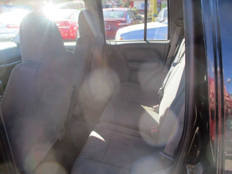 Used 2005 Jeep Liberty Renegade AWD/4WD image 8