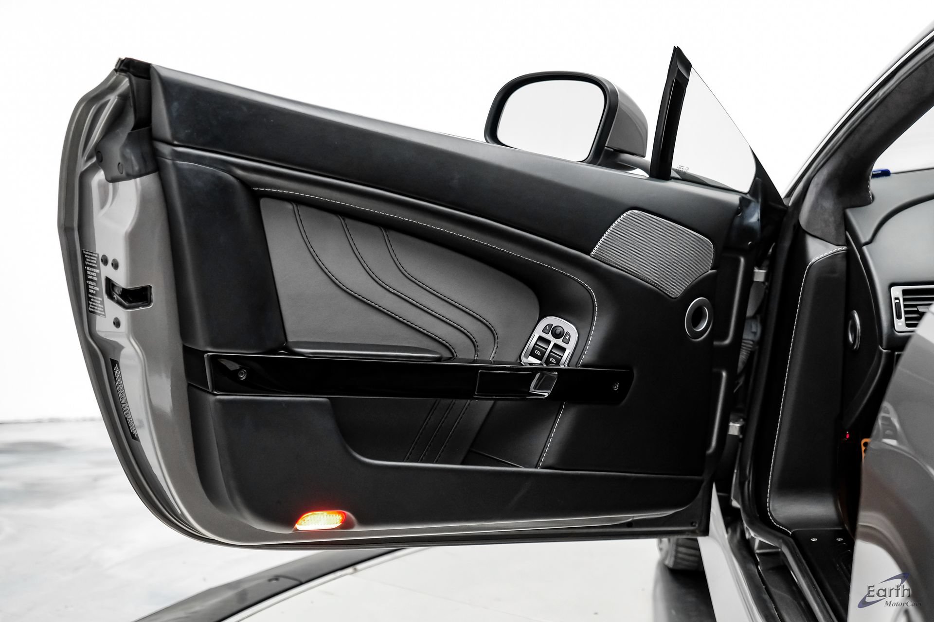Used 2014 Aston Martin V8 Vantage S RWD image 82