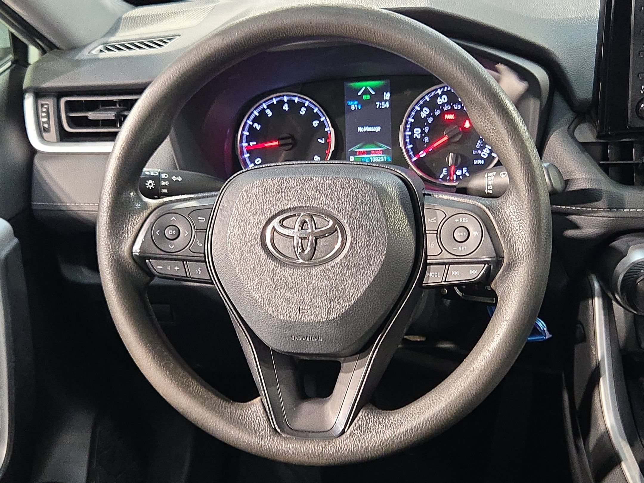 Used 2022 Toyota RAV4 LE FWD image 25