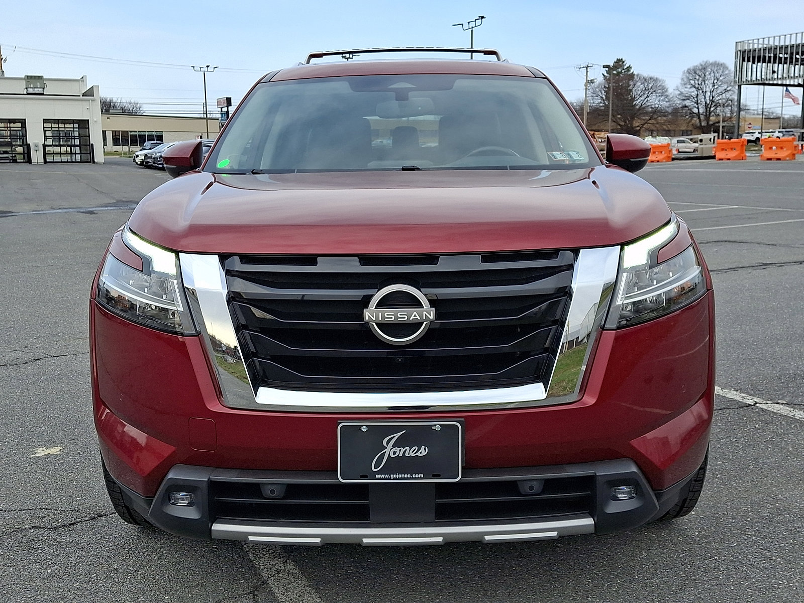 Used 2022 Nissan Pathfinder SL w/ SL Premium Package image 2