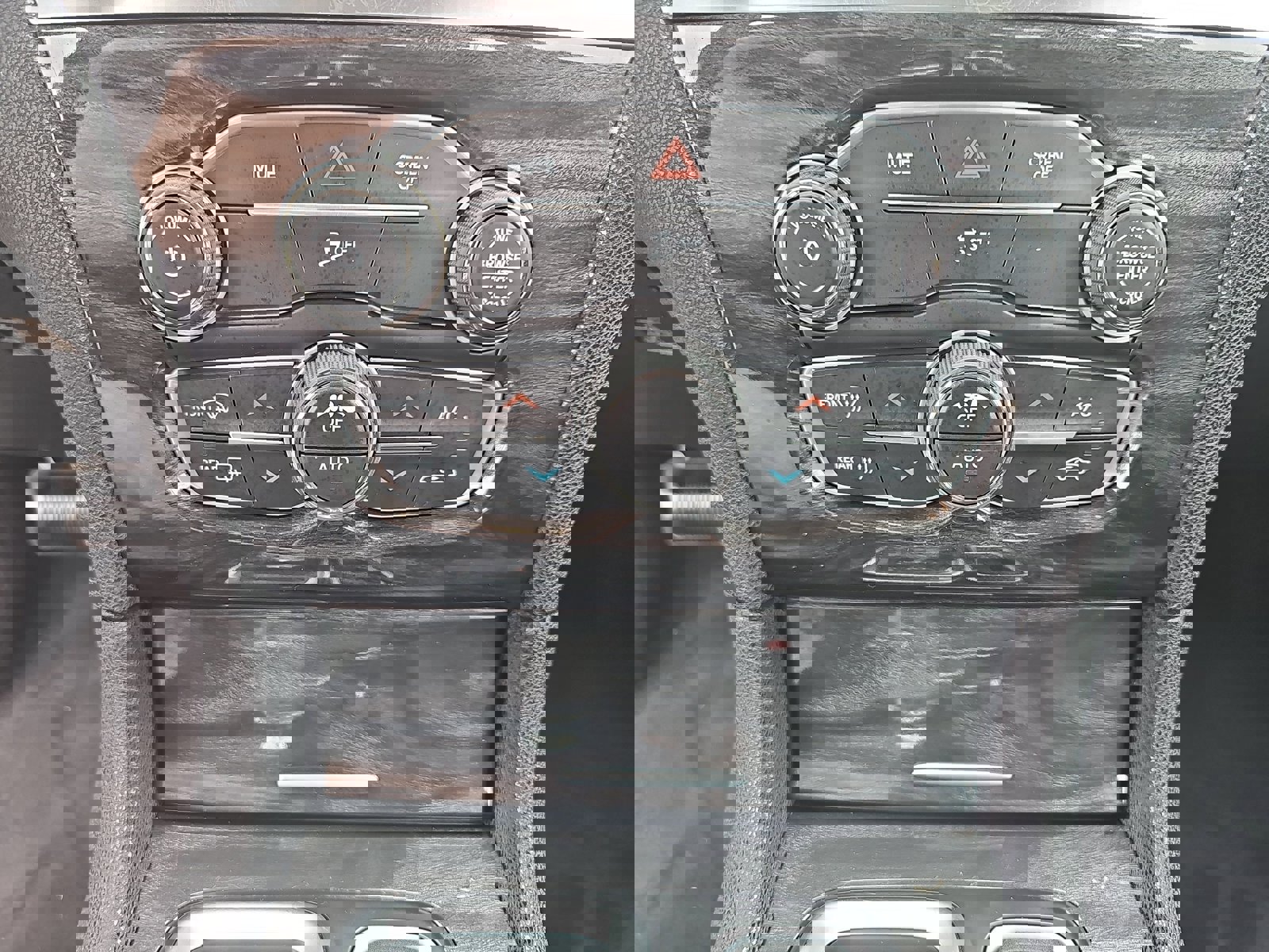 Used 2017 Chrysler 300 Limited image 25