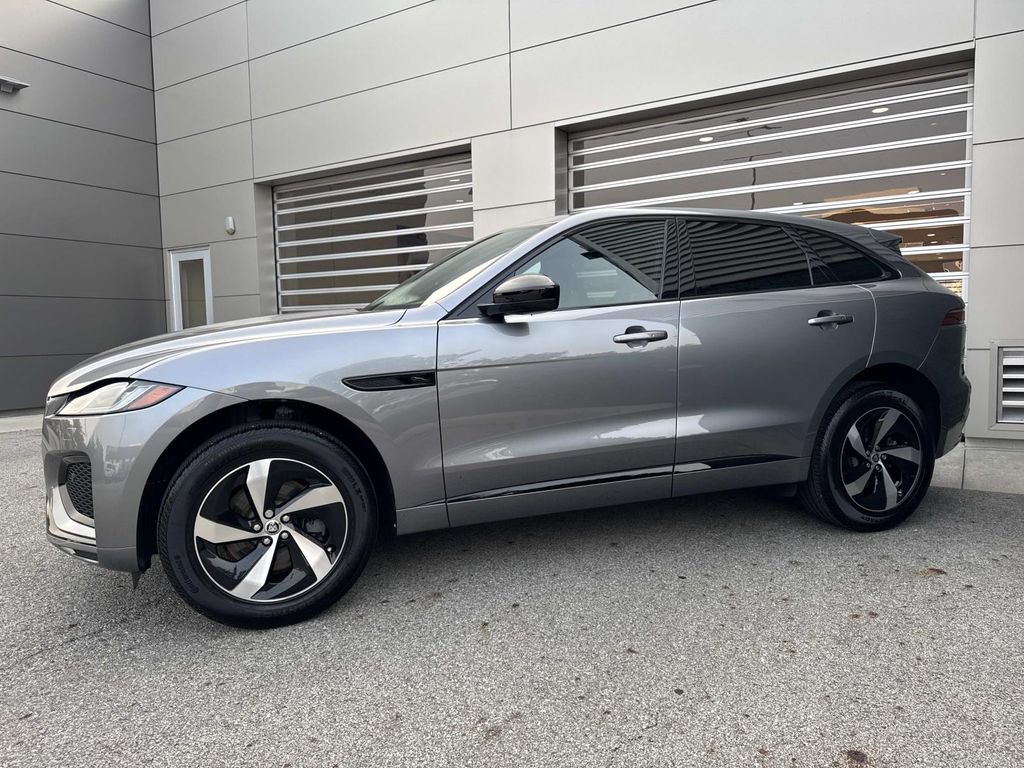 Certified 2024 Jaguar F-PACE R-Dynamic S AWD/4WD image 3