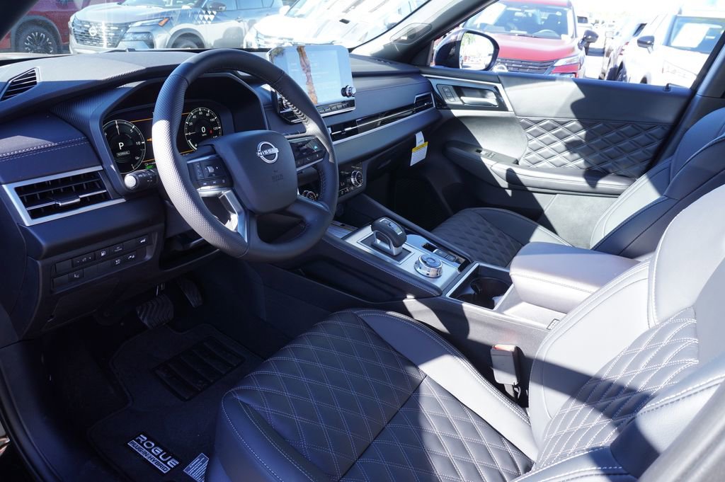 New 2026 Nissan Rogue Platinum image 17