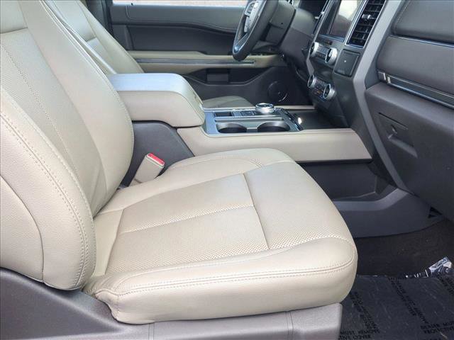 Used 2021 Ford Expedition XLT image 24