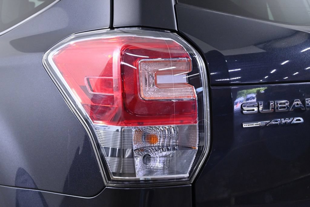 Used 2018 Subaru Forester 2.5i Limited AWD/4WD image 9