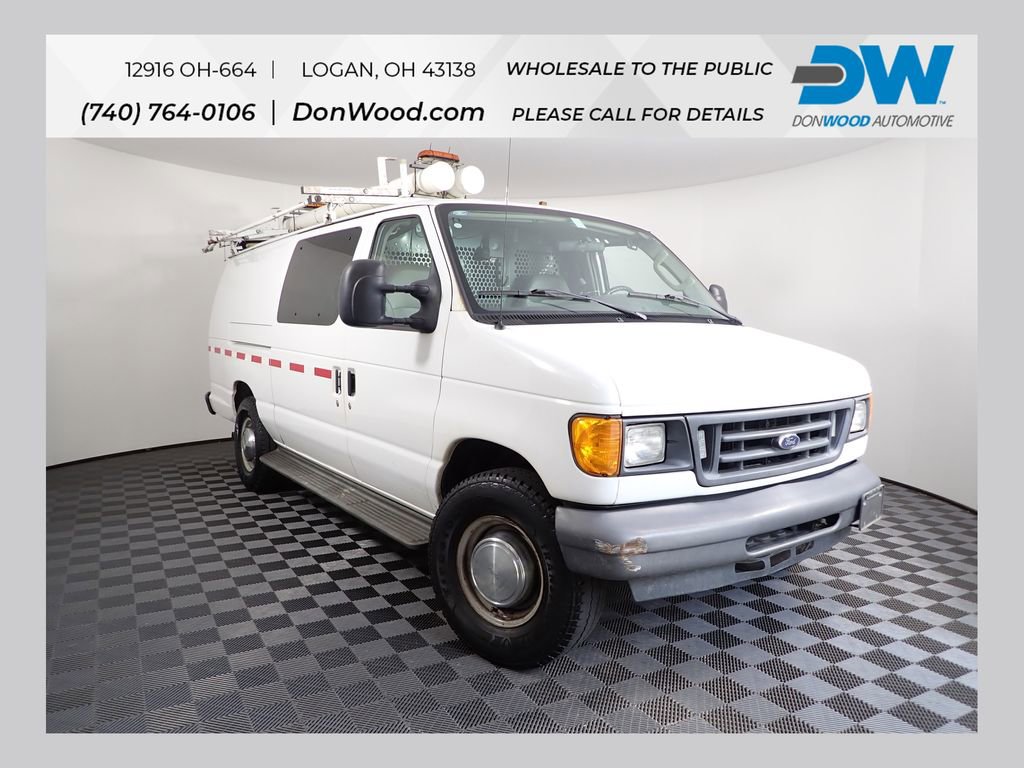 Used 2006 Ford E-350 and Econoline 350 Extended Super Duty RWD image 1