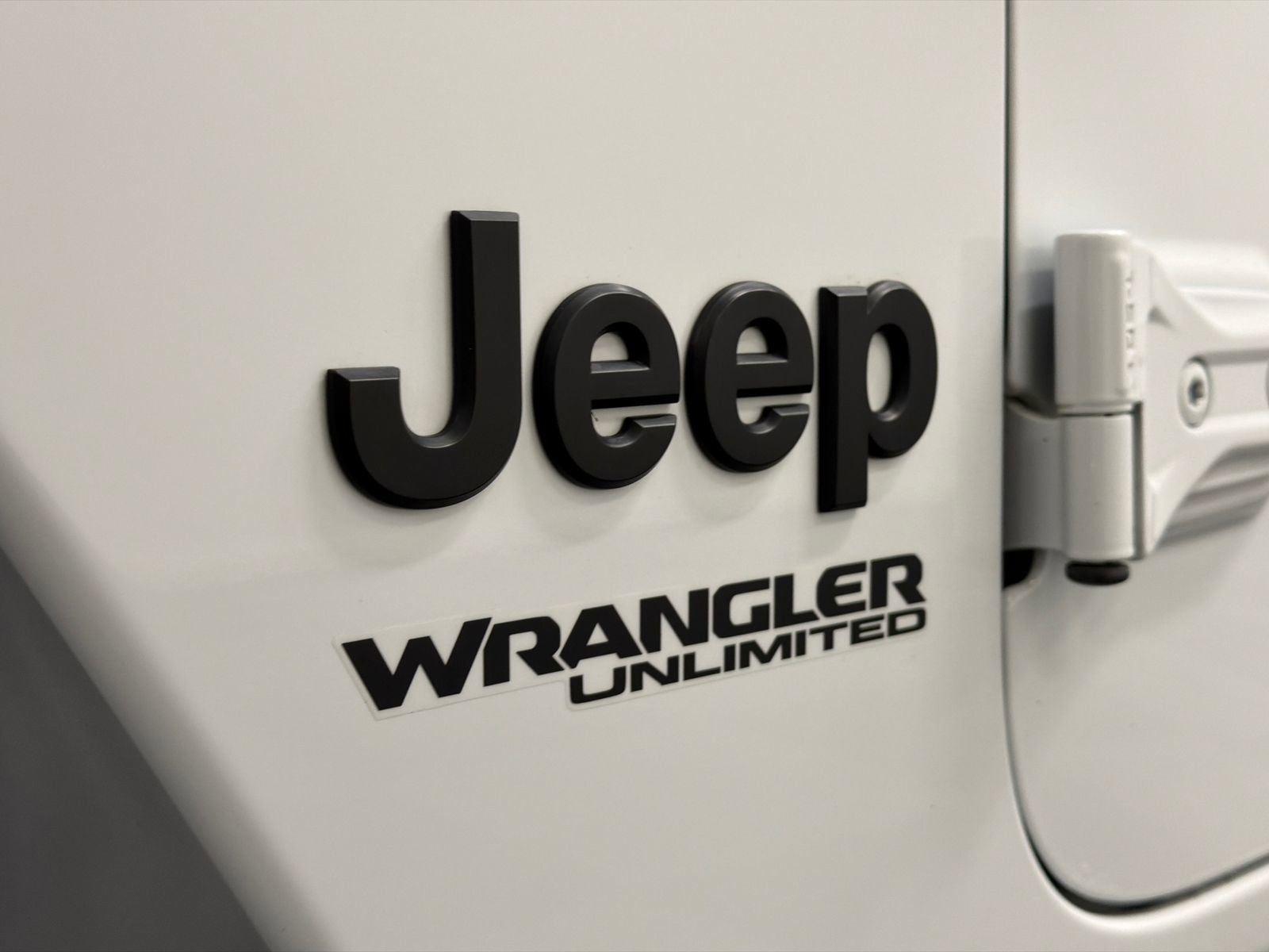 Used 2020 Jeep Wrangler Unlimited Sport image 13