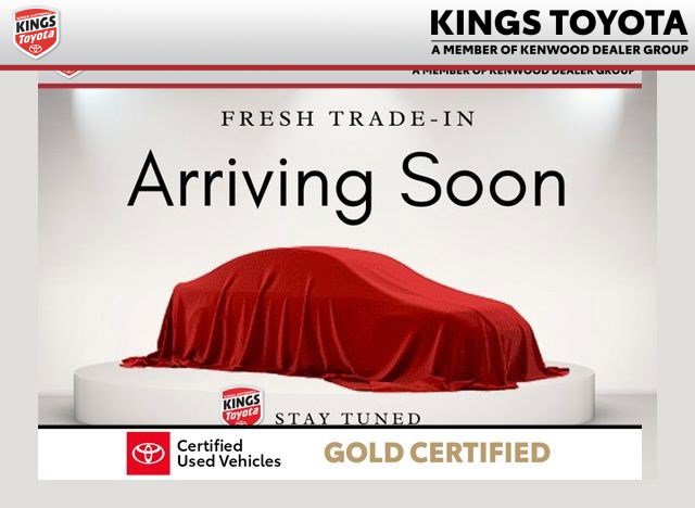 Used 2022 Toyota RAV4 XLE w/ Convenience Package image 1