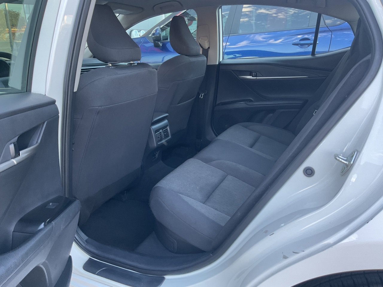 Used 2025 Toyota Camry LE FWD image 13
