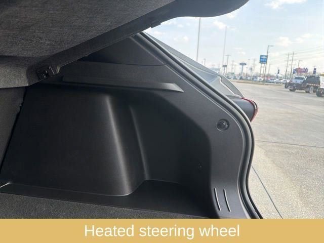 Used 2025 Chevrolet Trax RS w/ Driver Confidence Package image 19