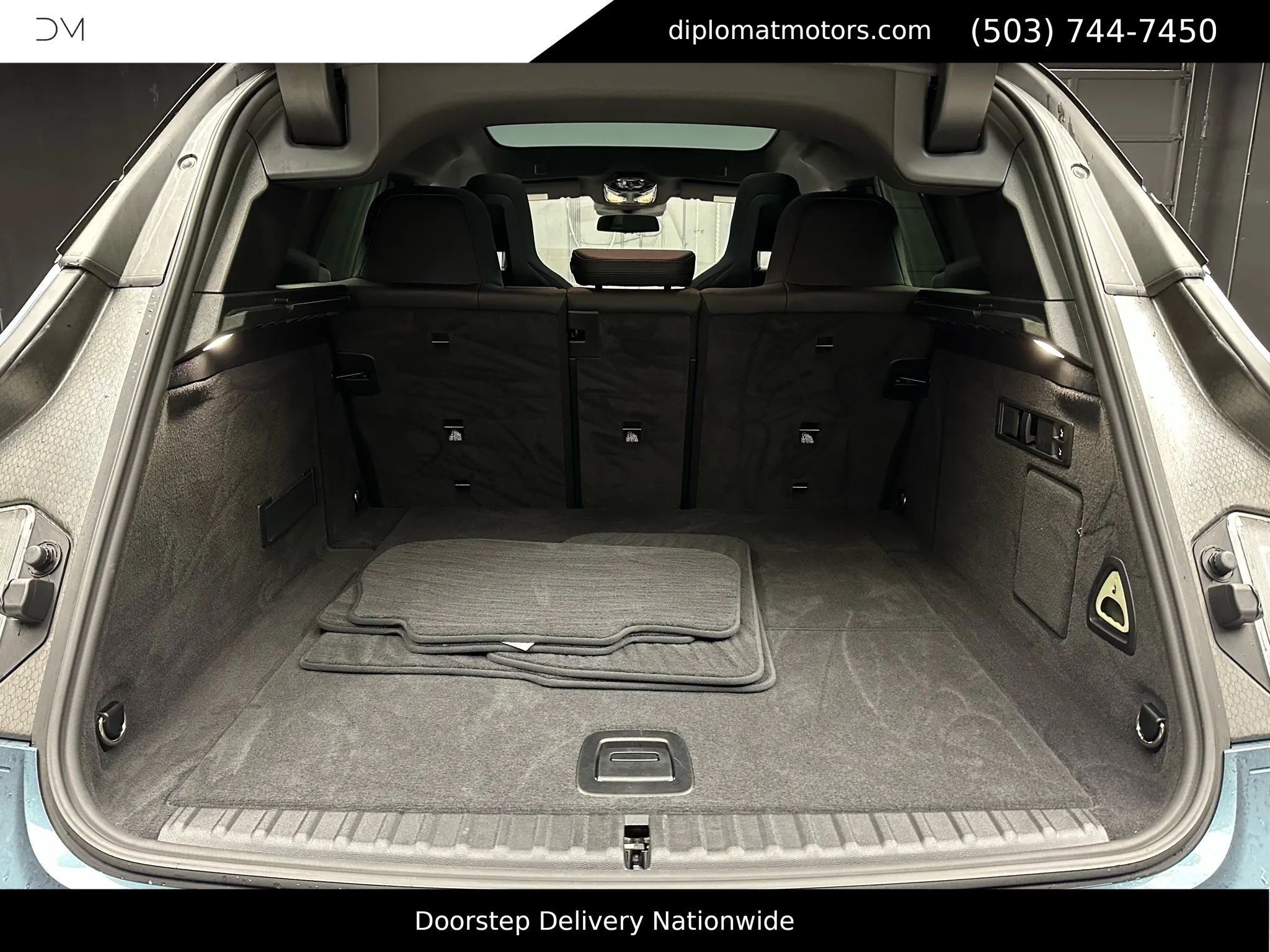 Used 2025 BMW iX xDrive50 w/ Premium Package image 44