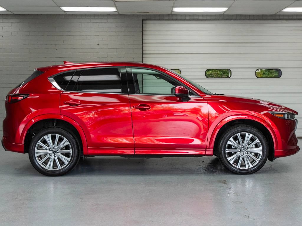 Used 2023 MAZDA CX-5 Signature AWD/4WD image 3