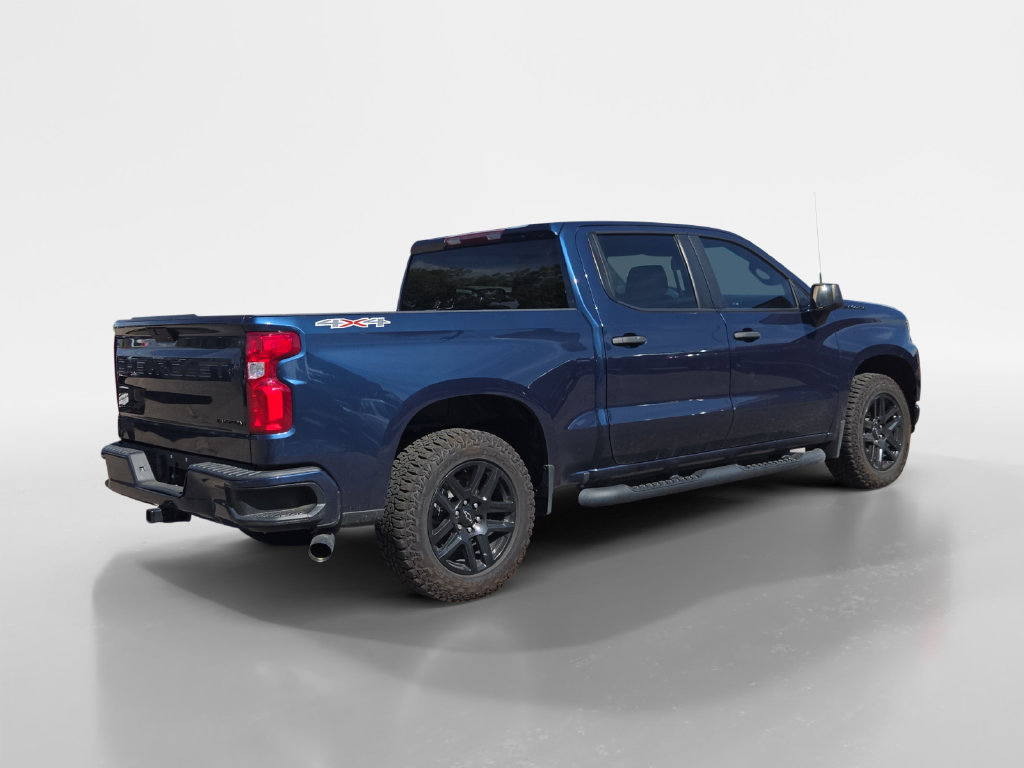 Used 2022 Chevrolet Silverado 1500 Custom w/ LPO, Blackout Package AWD/4WD image 6