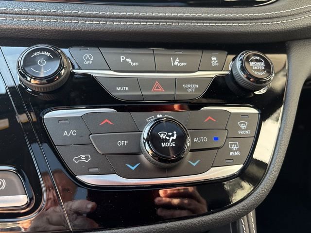 New 2026 Chrysler Pacifica Limited w/ S Appearance Package FWD image 23