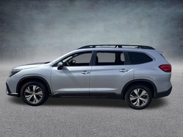 Used 2023 Subaru Ascent Premium image 12