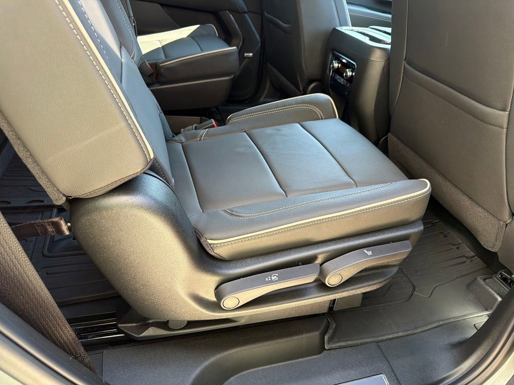 New 2026 GMC Yukon Elevation AWD/4WD image 22