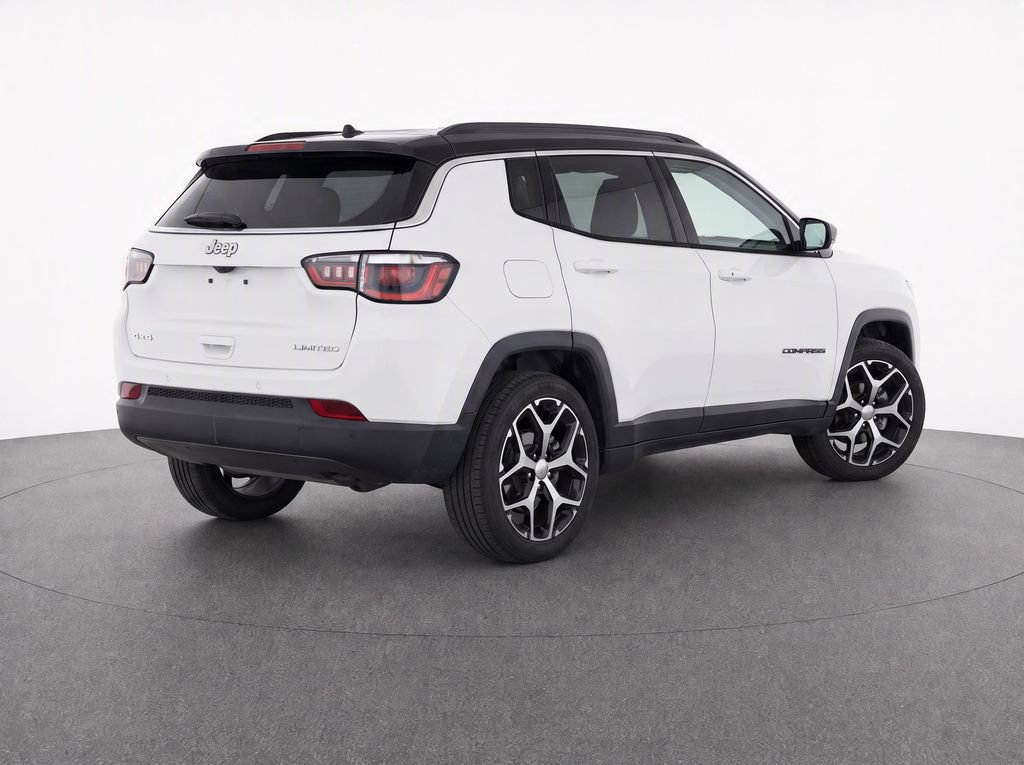 Used 2024 Jeep Compass Limited AWD/4WD image 4