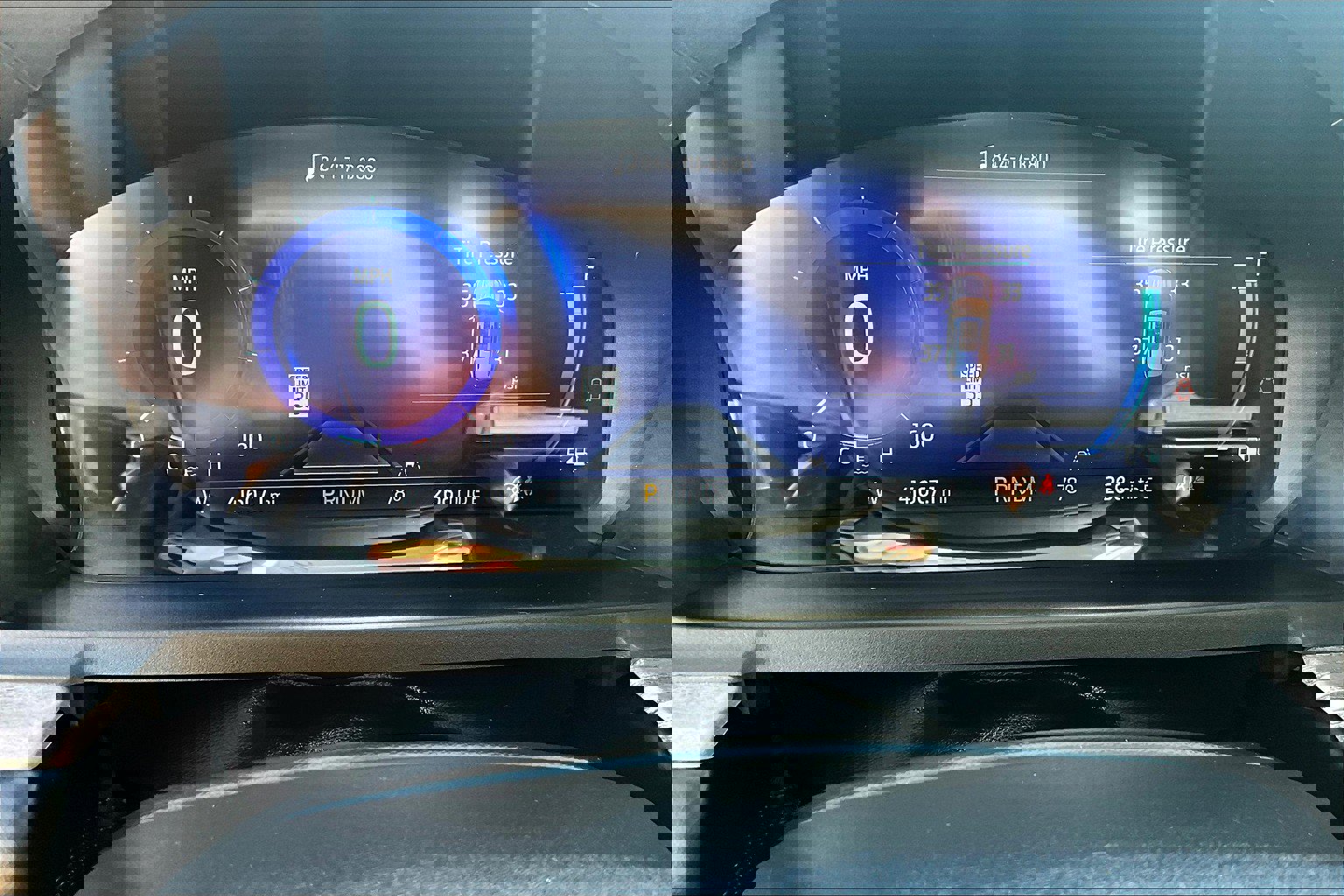 Used 2020 Ford Explorer Platinum w/ Premium Technology Package image 25