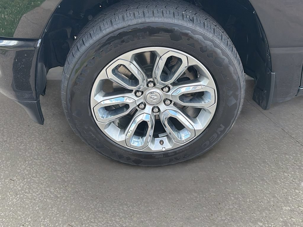 Used 2023 RAM 1500 Laramie AWD/4WD image 39