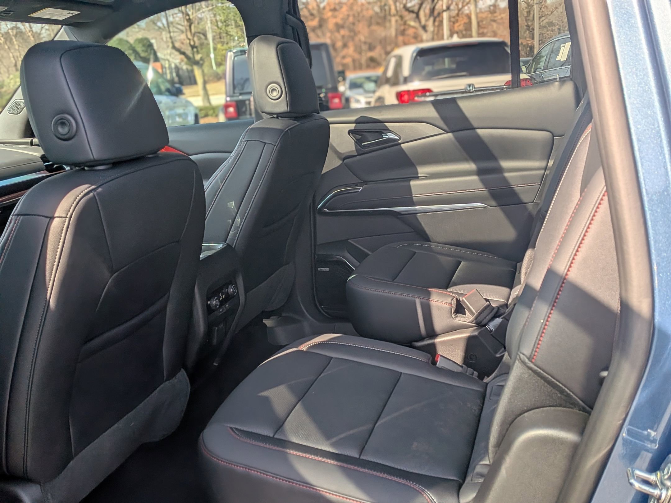 Certified 2026 Chevrolet Traverse Z71 w/ Enhanced Driving Package image 31