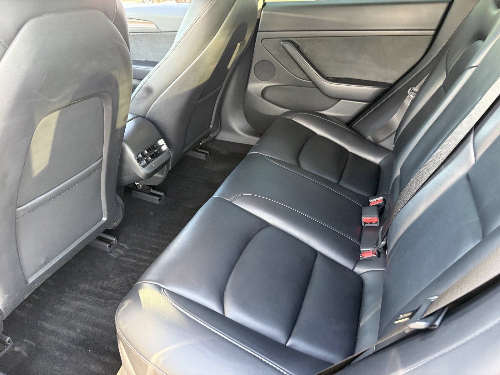 Used 2023 Tesla Model 3 Standard Range RWD image 18