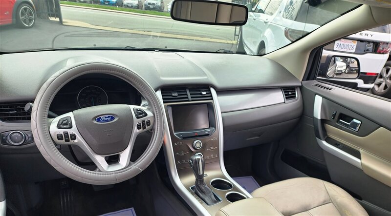 Used 2013 Ford Edge SEL FWD image 13