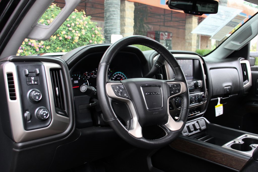 Used 2018 GMC Sierra 3500 Denali w/ Duramax Plus Package image 14