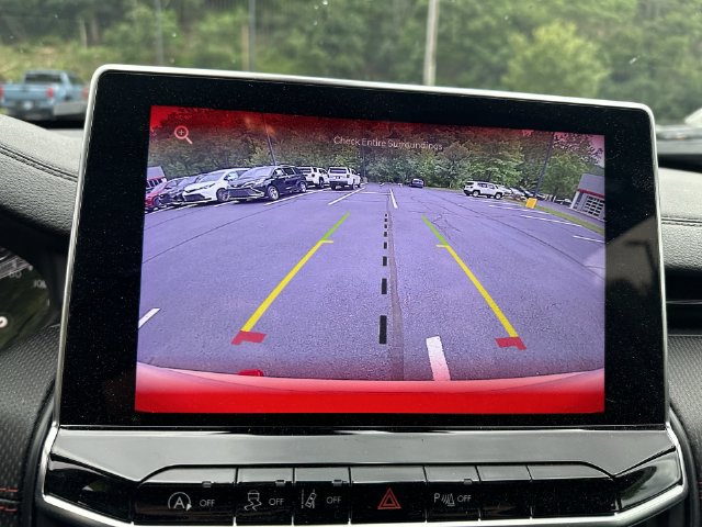 Used 2025 Jeep Compass Trailhawk w/ Trailer Tow Group AWD/4WD image 33