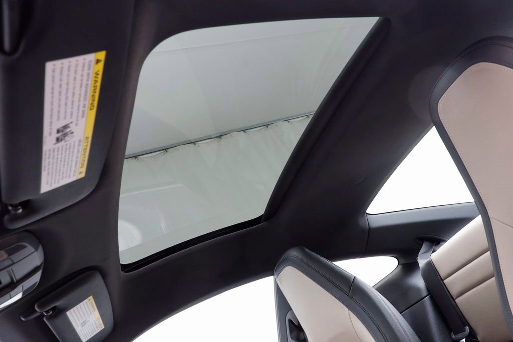 Used 2025 Porsche 911 Carrera image 17