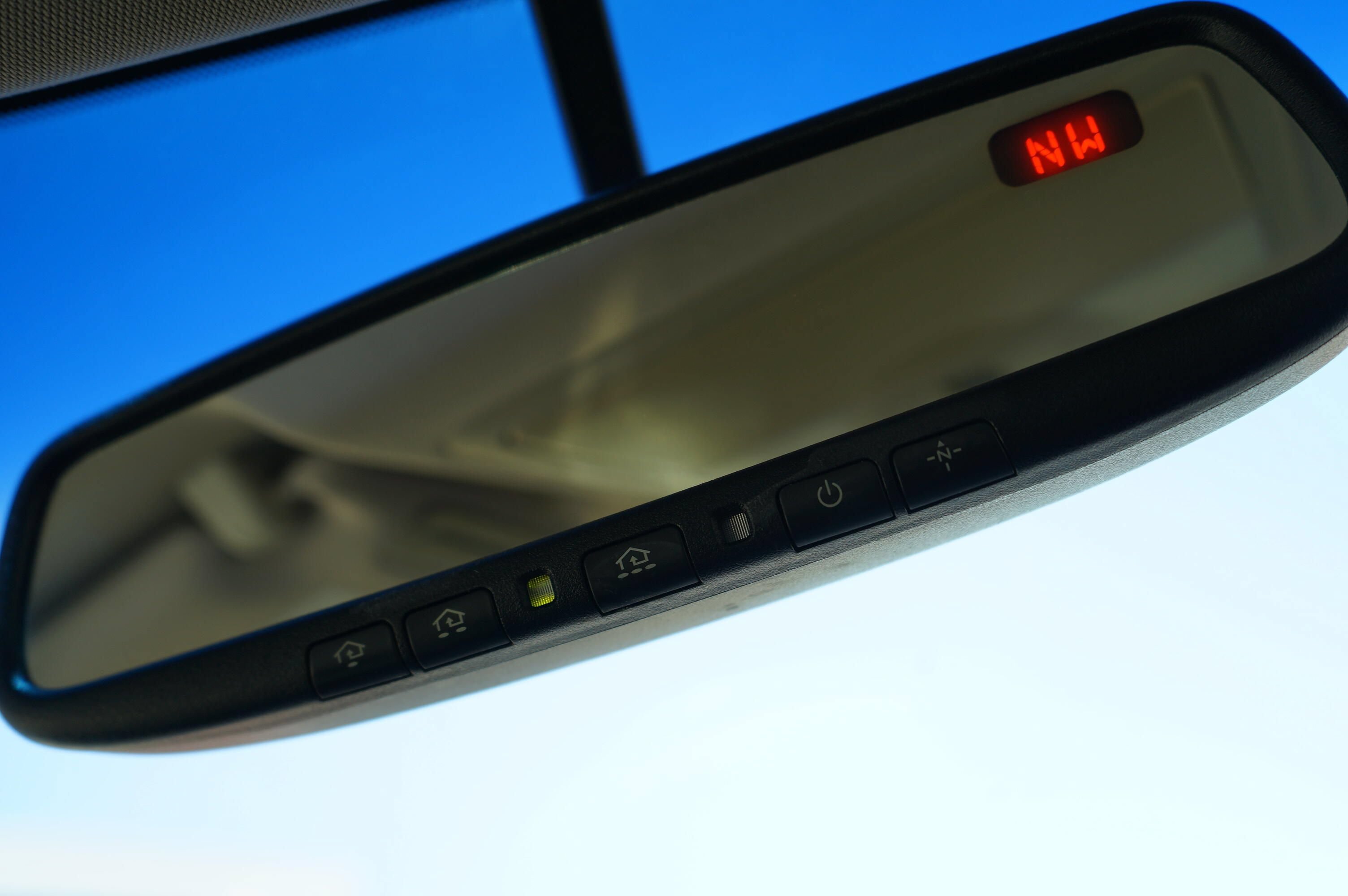 Used 2012 INFINITI G25 Journey RWD image 10