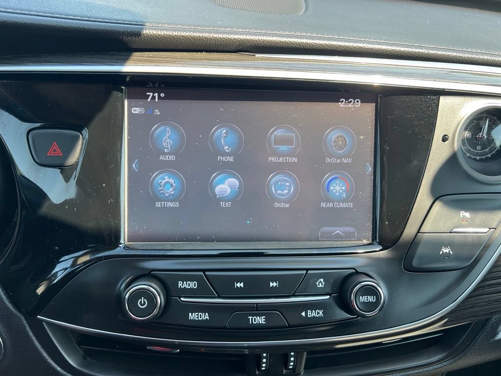 Used 2018 Buick Envision Premium AWD/4WD image 38