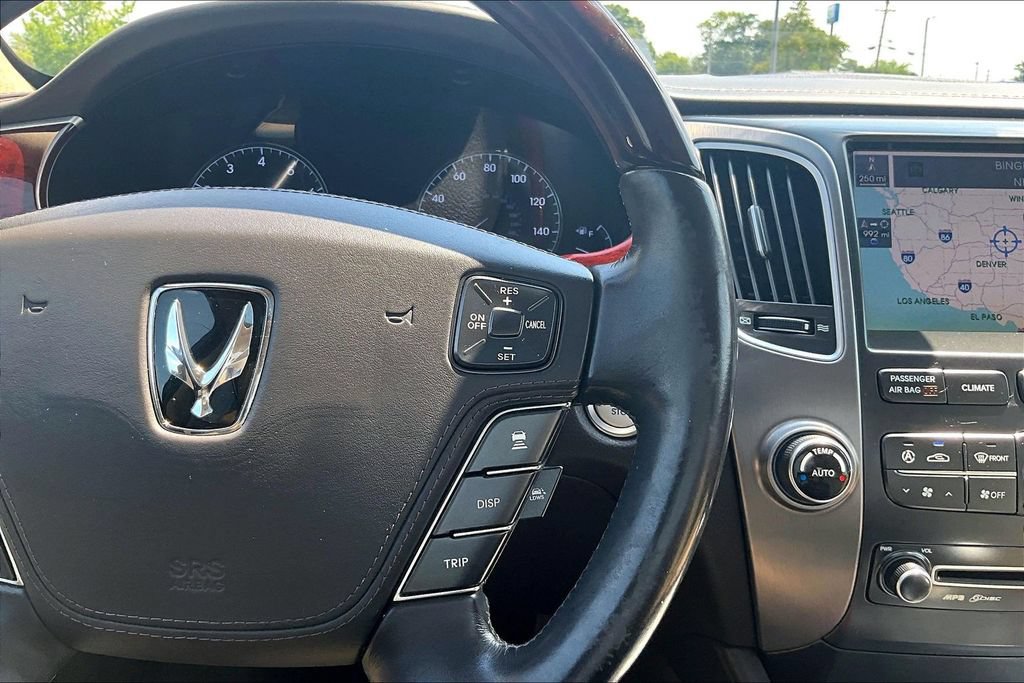 Used 2011 Hyundai Equus Ultimate RWD image 18