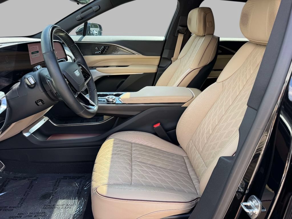 Used 2026 Cadillac Lyriq Signature Luxury w/ Nappa Leather Package AWD/4WD image 2