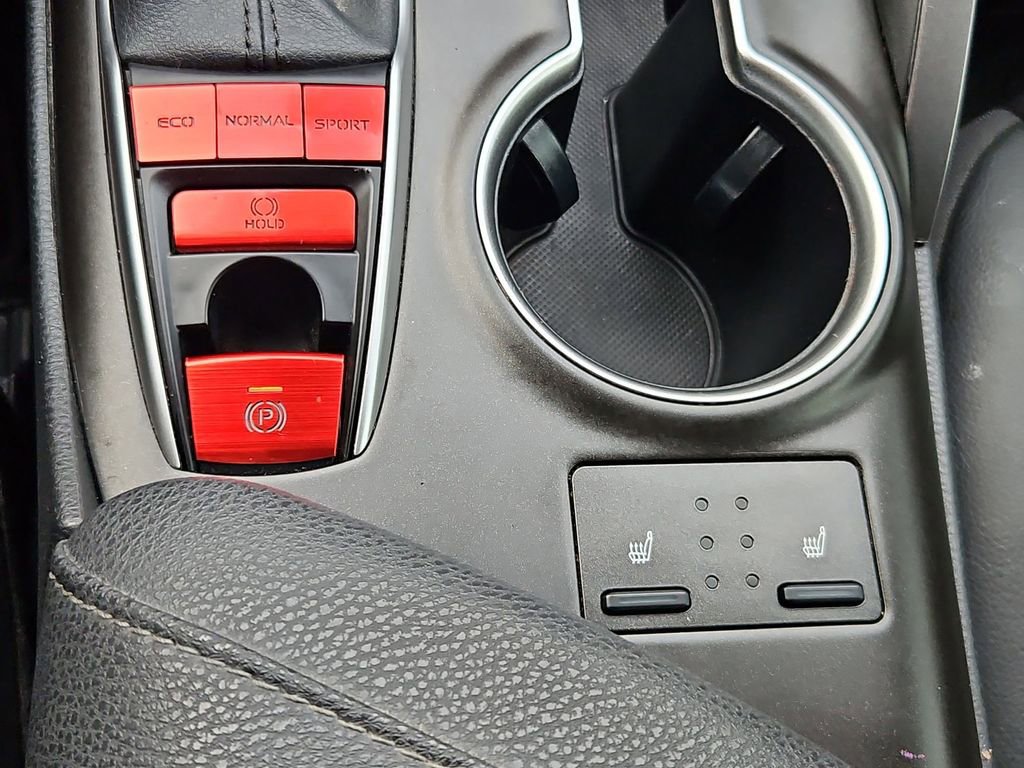 Used 2023 Toyota Camry XLE w/ Cold Weather Package image 28
