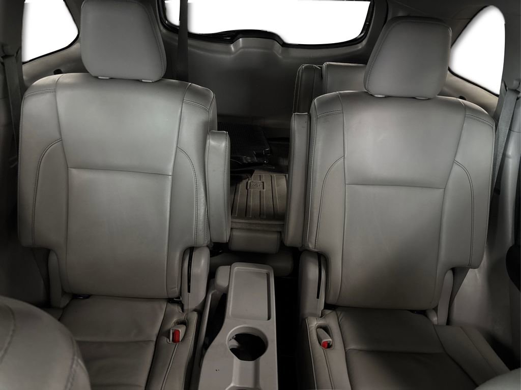 Used 2018 Toyota Highlander XLE image 20