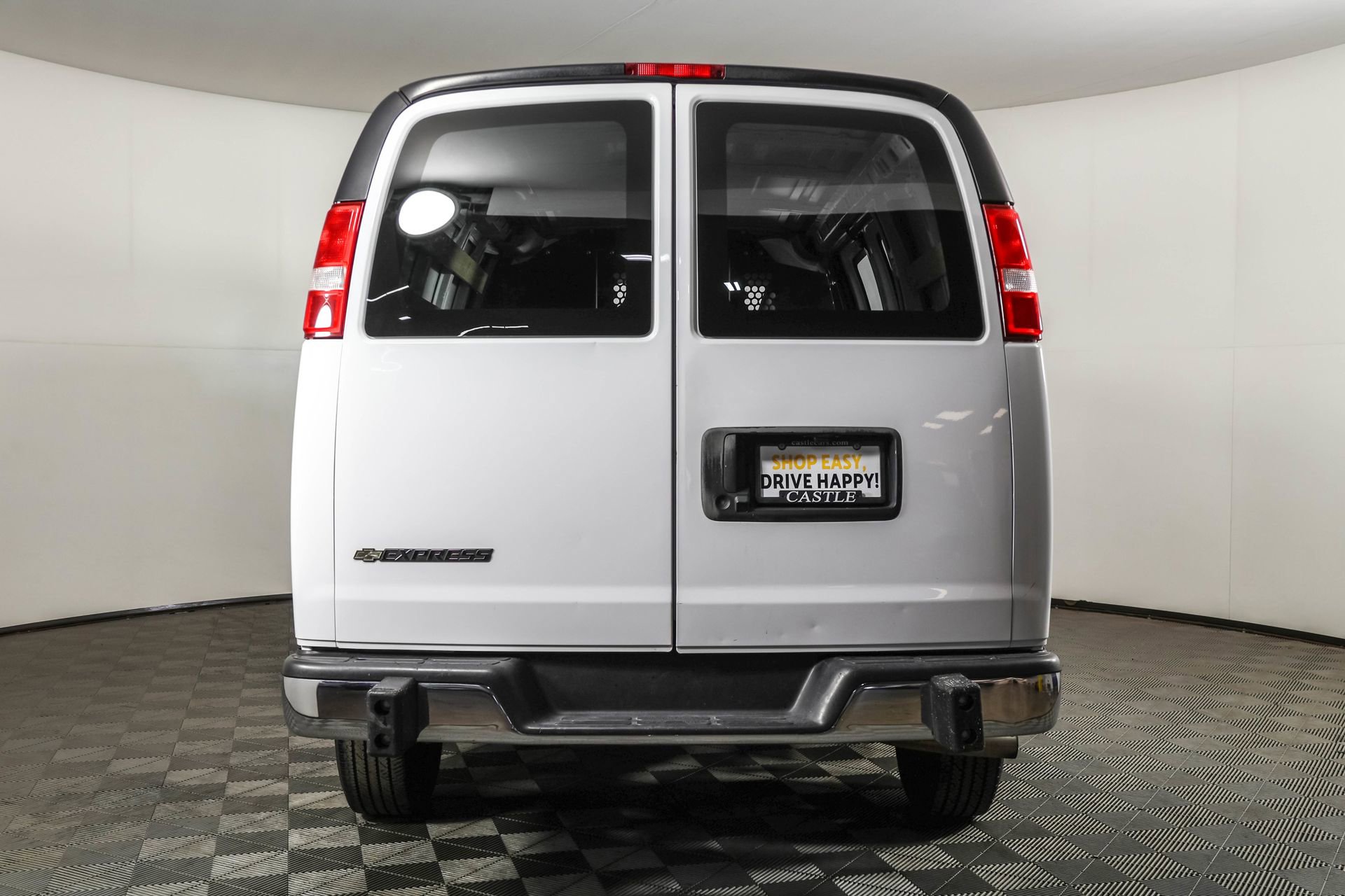 Used 2023 Chevrolet Express 2500 w/ Driver Convenience Package image 16