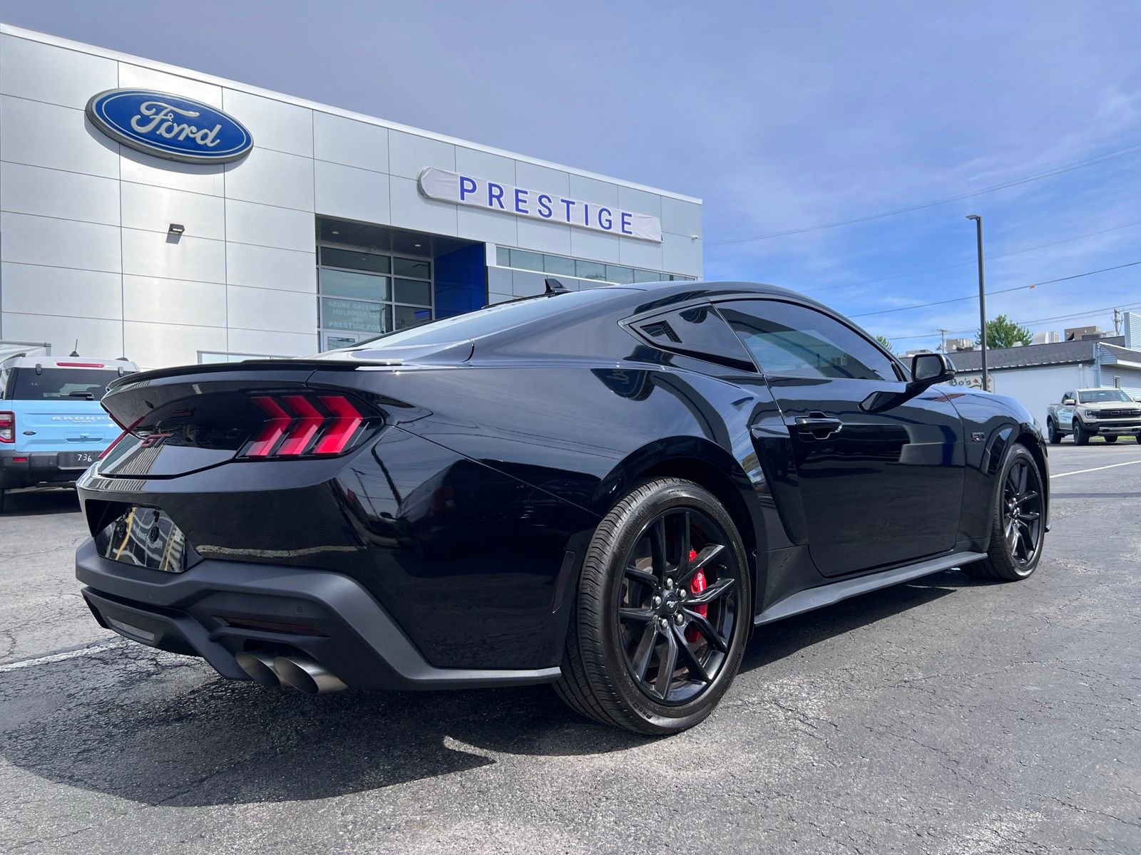 Used 2025 Ford Mustang GT Premium RWD image 11