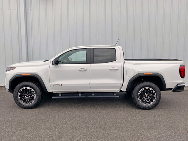 New 2026 GMC Canyon AT4 image 4