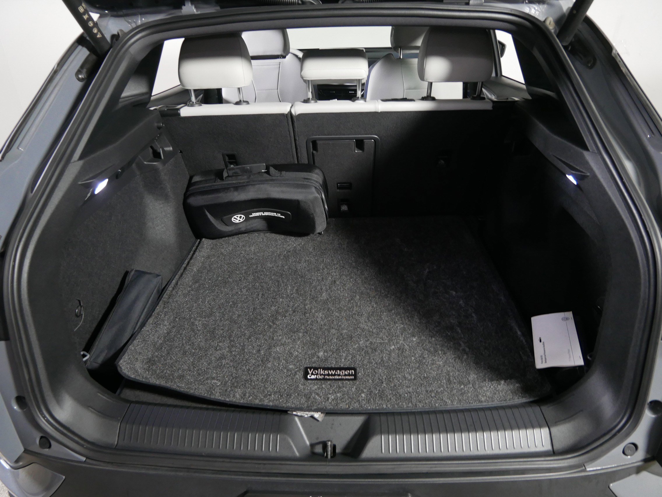 Used 2023 Volkswagen ID.4 S image 18