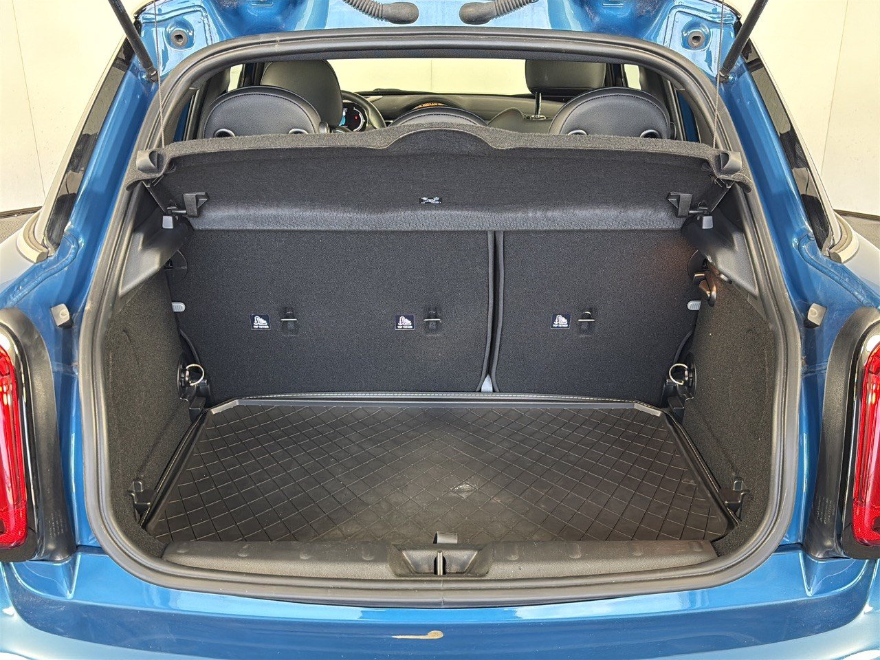 Used 2024 MINI Cooper S FWD image 27