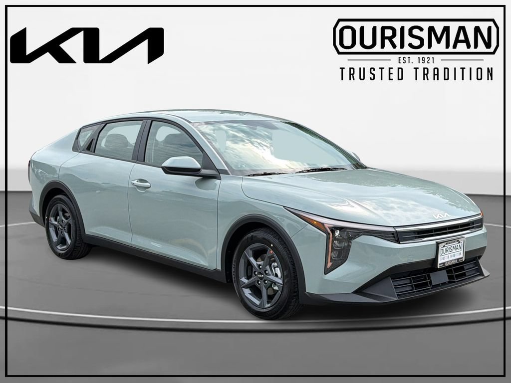 New 2026 Kia K4 FWD image 1