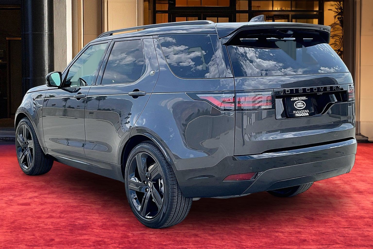 New 2026 Land Rover Discovery Dynamic SE AWD/4WD image 4
