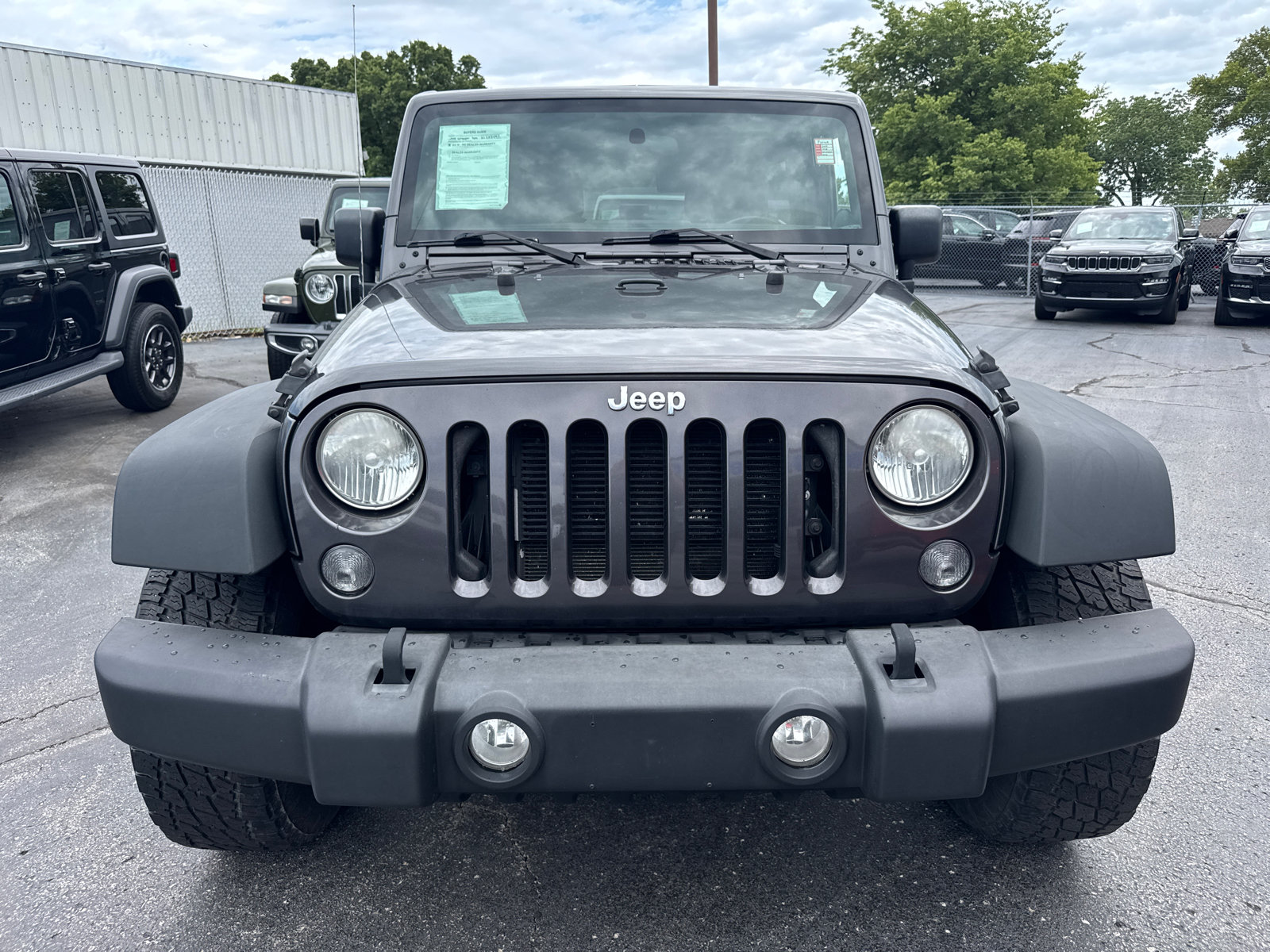 Used 2014 Jeep Wrangler Unlimited Sport w/ Connectivity Group AWD/4WD image 2
